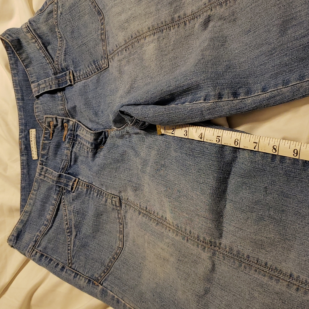 Crazy Horse size 8 denim Capri